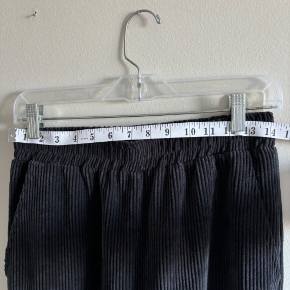 Forever 21 cords - Picture 4 of 5
